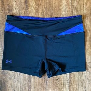 Under Armour Women’s fitted shorts!